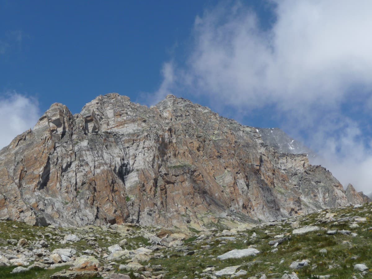 The Dri Horlini seen on arriving at the Almagellerhütte; the routes are on this face, about 10 minutes from the hut.