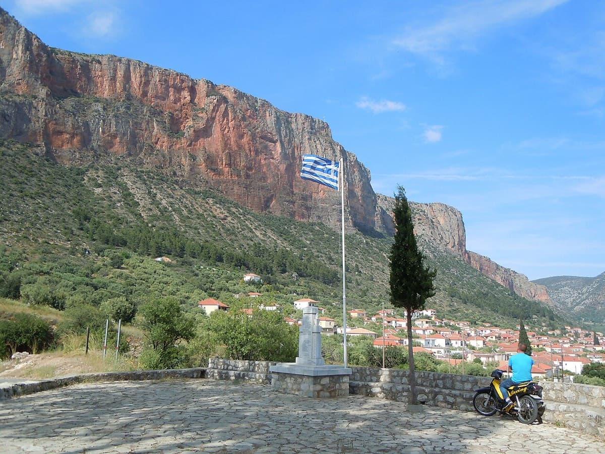 The Kokkinovrachos cliffs above Leonidio, seen from Agios Nektarios